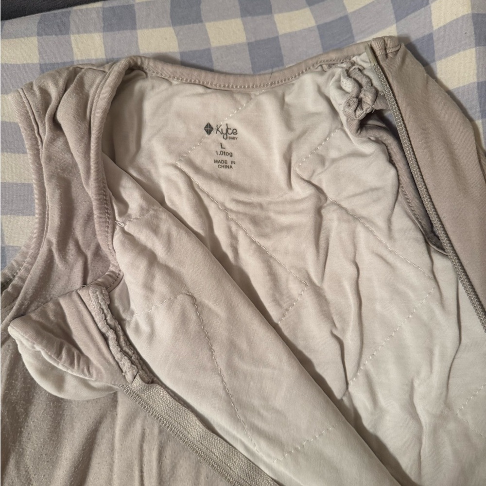 Kyte BABY Soft Gray Quilted Sleep Sack